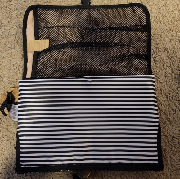 Mat - Picture 3 of 5